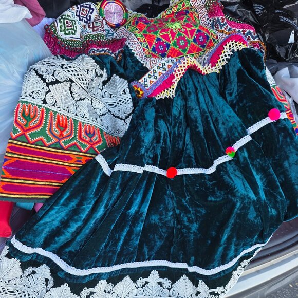 Vintage Afghan dress - Picture 1 of 4